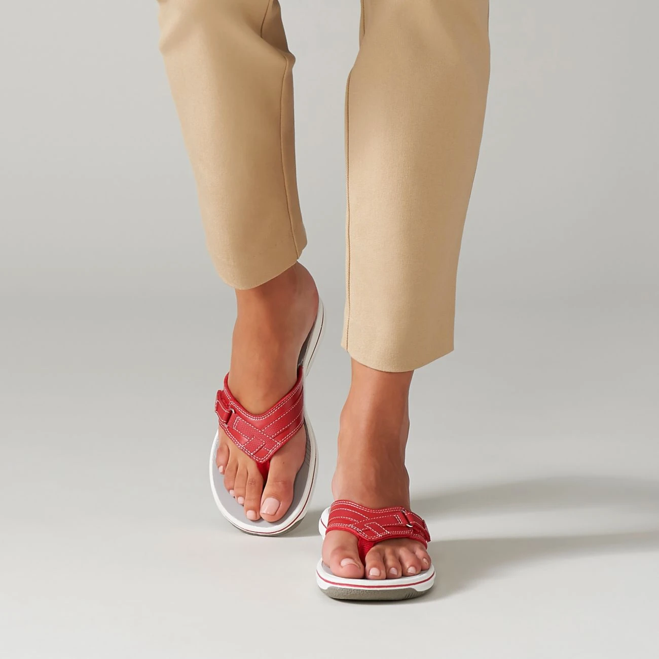 Clarks BREEZE SEA Red Synthetic - Image 2