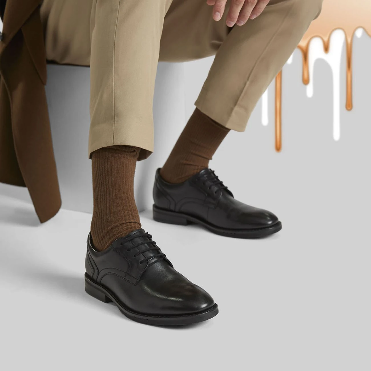 Clarks Un Hugh Lace Black Leather - Image 2