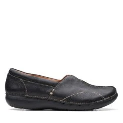 Clarks Un Loop Stride Black