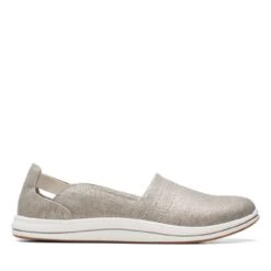 Clarks Breeze Step II Silver Metallic